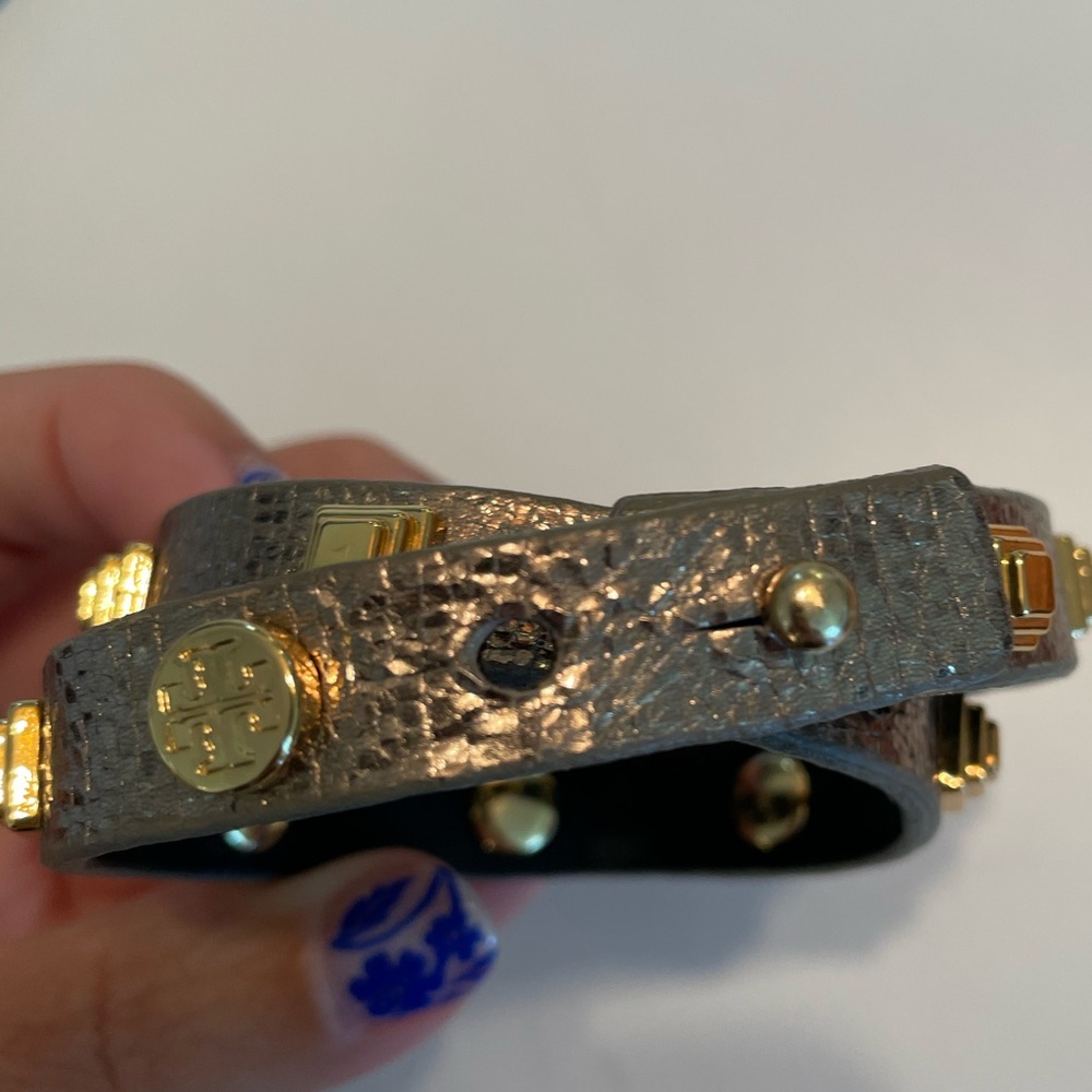 Tory Burch Pewter Leather Gold Tone Studded 15.5" Long Wrap Bracelet with Logo - Picture 6 of 7